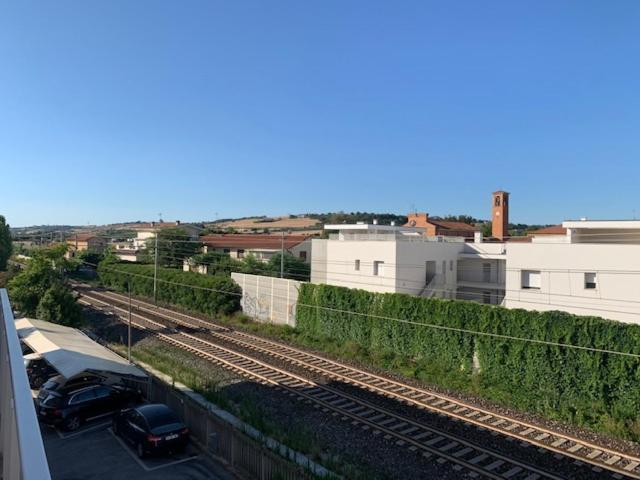 Residence La Nave Senigallia Exterior foto